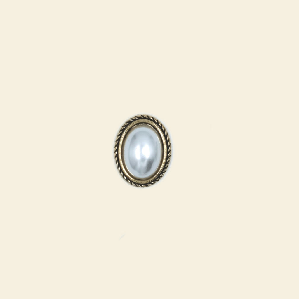 Pearl Medley - Midi Charm
