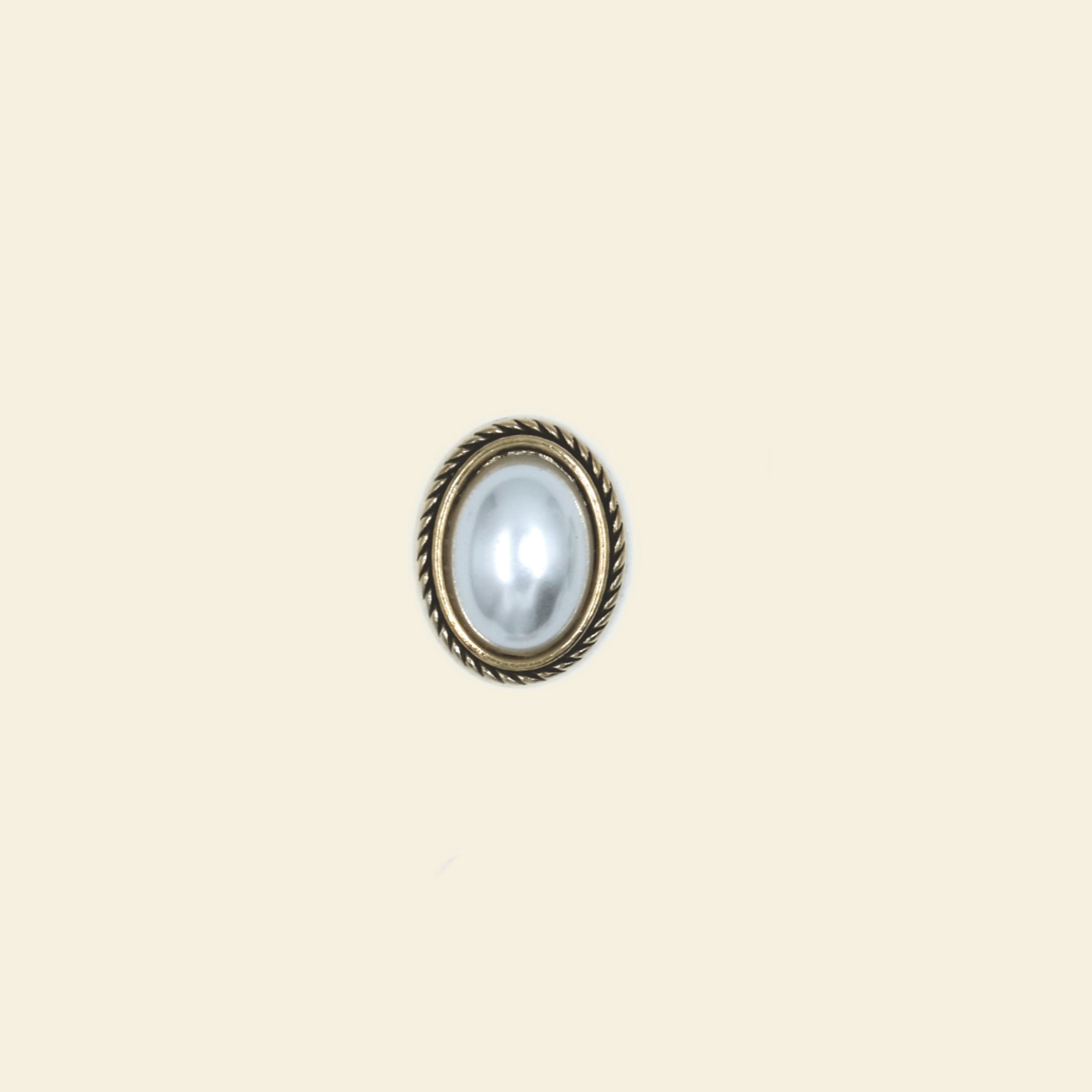 Pearl Medley - Midi Charm