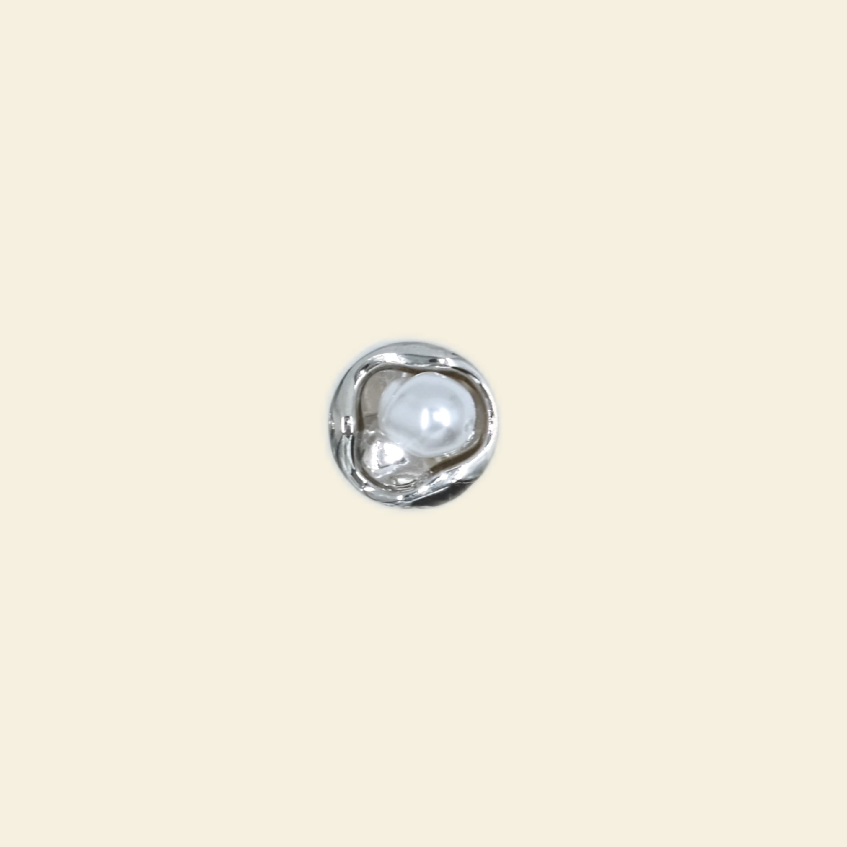 Pearl Medley - Midi Charm
