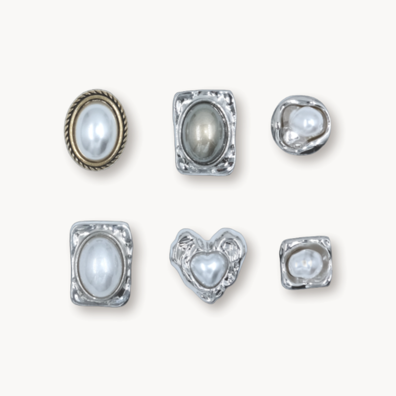 Pearl Medley - Midi Charm