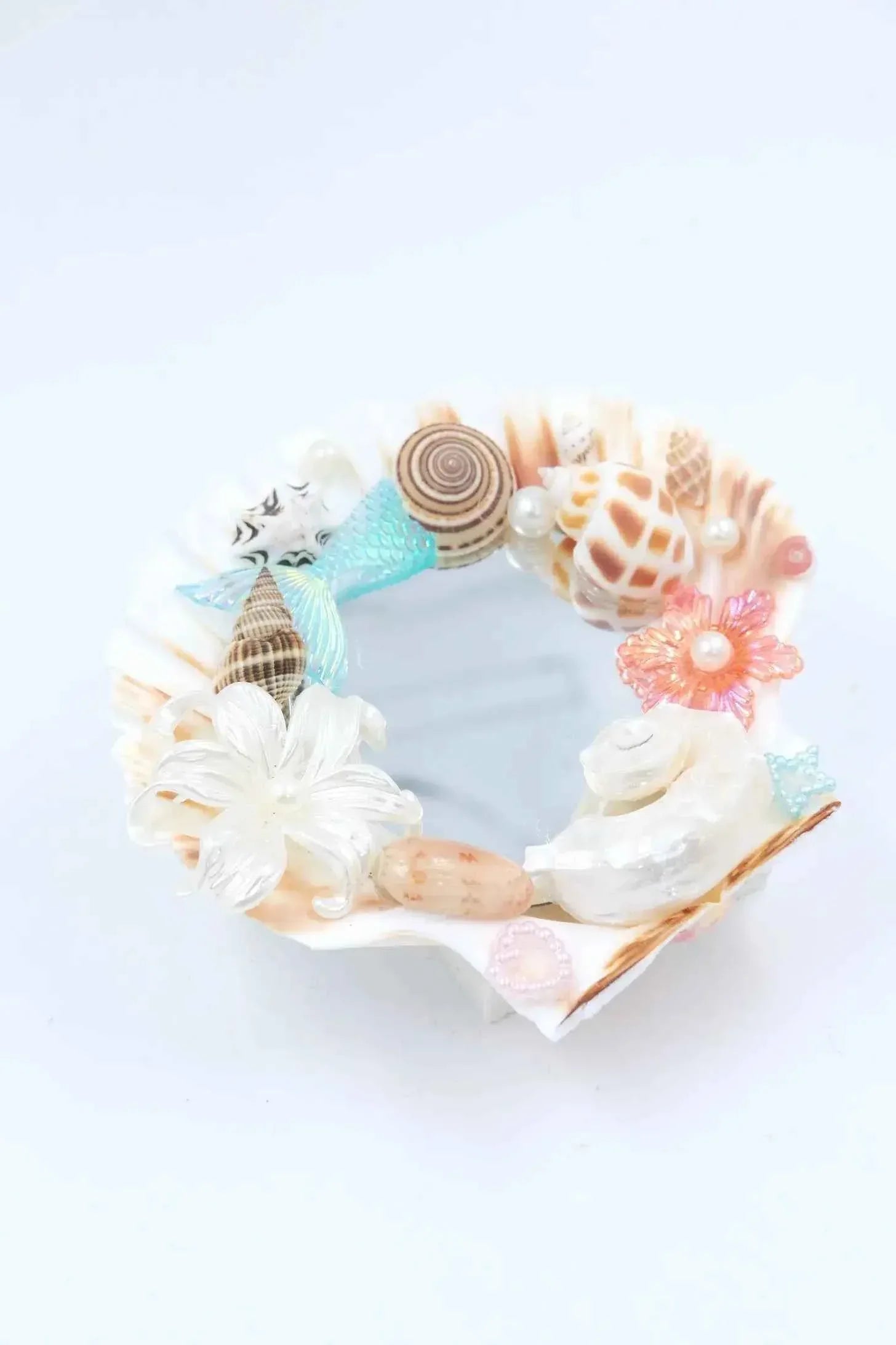 makeup mirror seashell: handmade home decor with coastal sea shells.