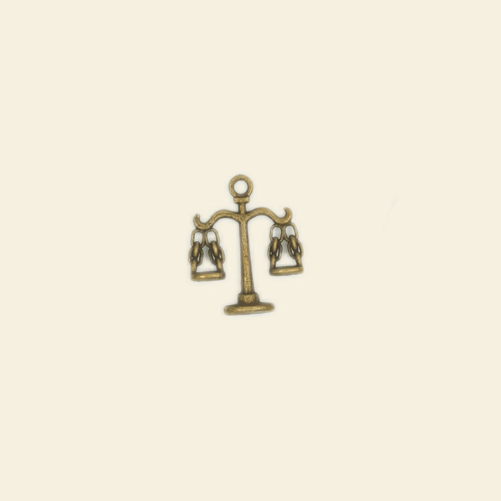 Vintage Treasures - Midi Charm