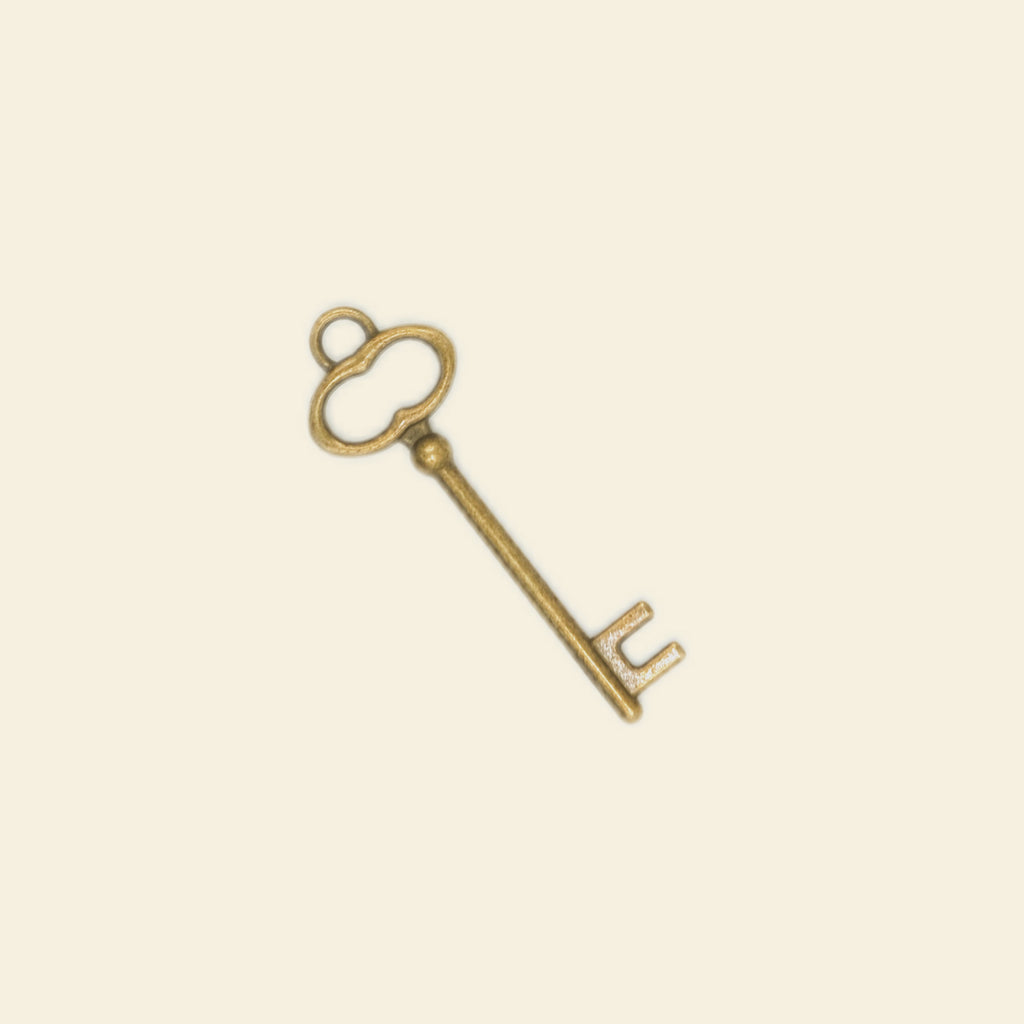 Vintage Treasures - Midi Charm