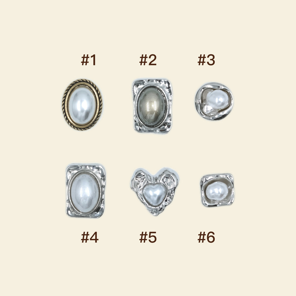 Pearl Medley - Midi Charm