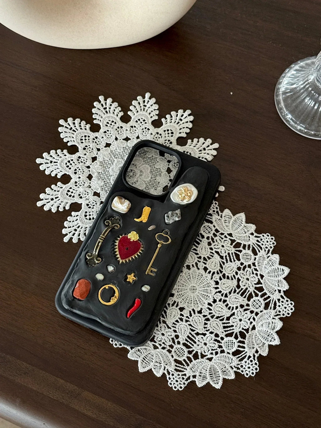 Custom charm phone cases: luxury iphone customized cover with gold heart and keys.