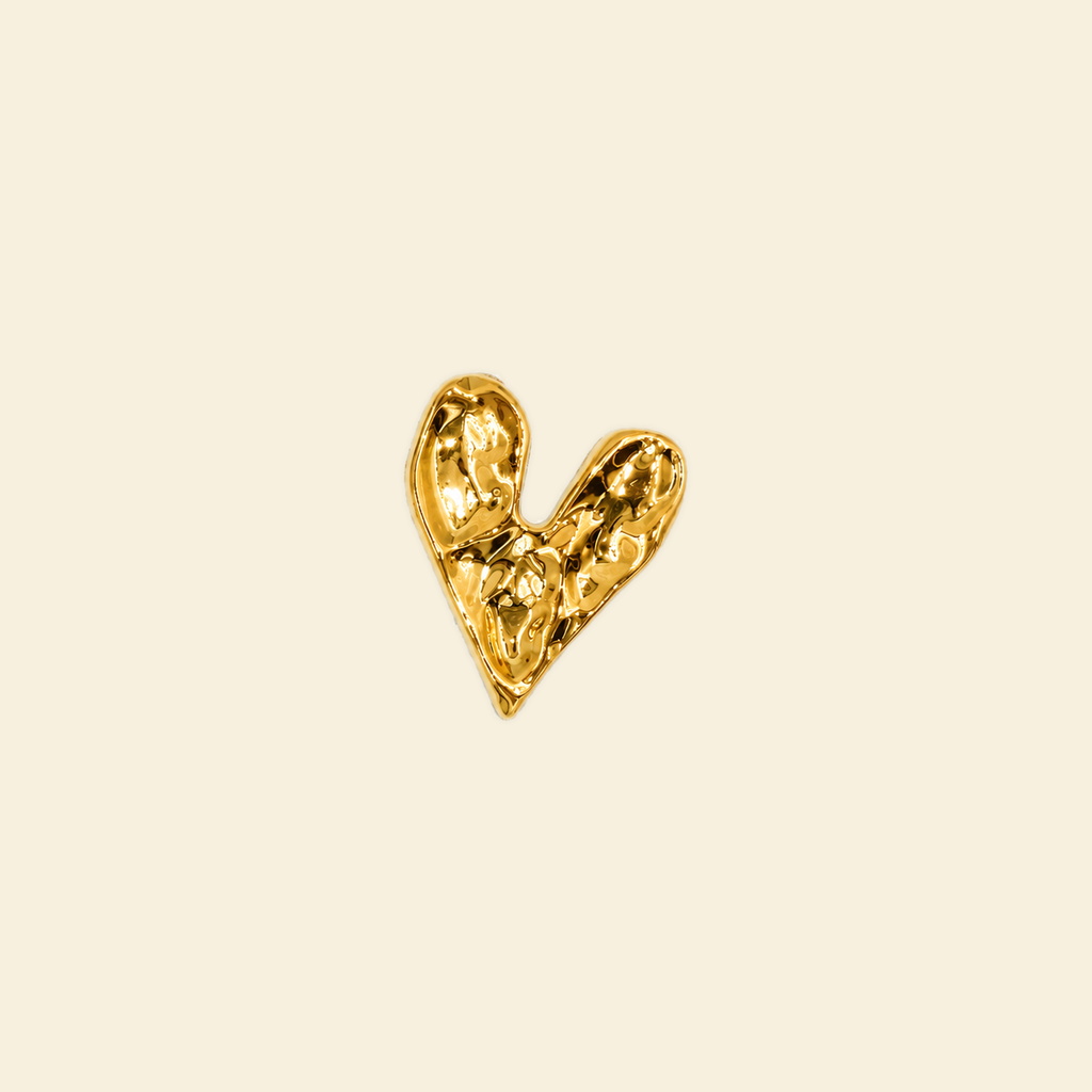 Gold hammered heart grande charm