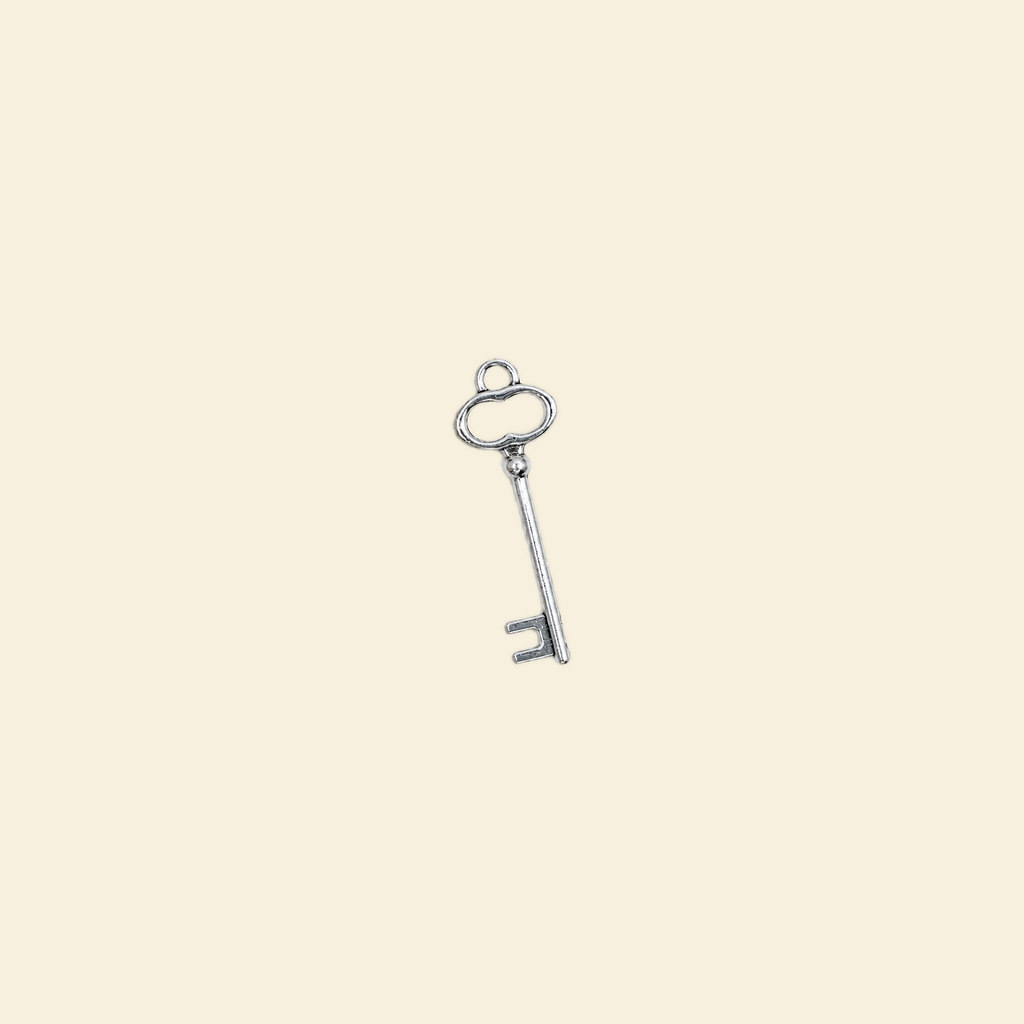 Vintage Treasures - Midi / Grande Charm #3 Ornate Key (Grande)
